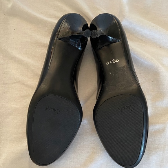 Coach Patent Leather Heels - Picture 4 of 6